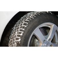 Зимние шины Continental IceContact 2 185/60R15 88T (шипы)- фото3