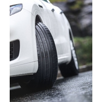 Летние шины Nokian Tyres Hakka Black 2 SUV 255/50R20 109Y- фото2